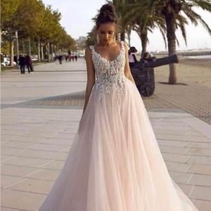 Luxurious Princess Style Wedding Dress👗💎✨Brand New, Designed In Turkey👗💎✨